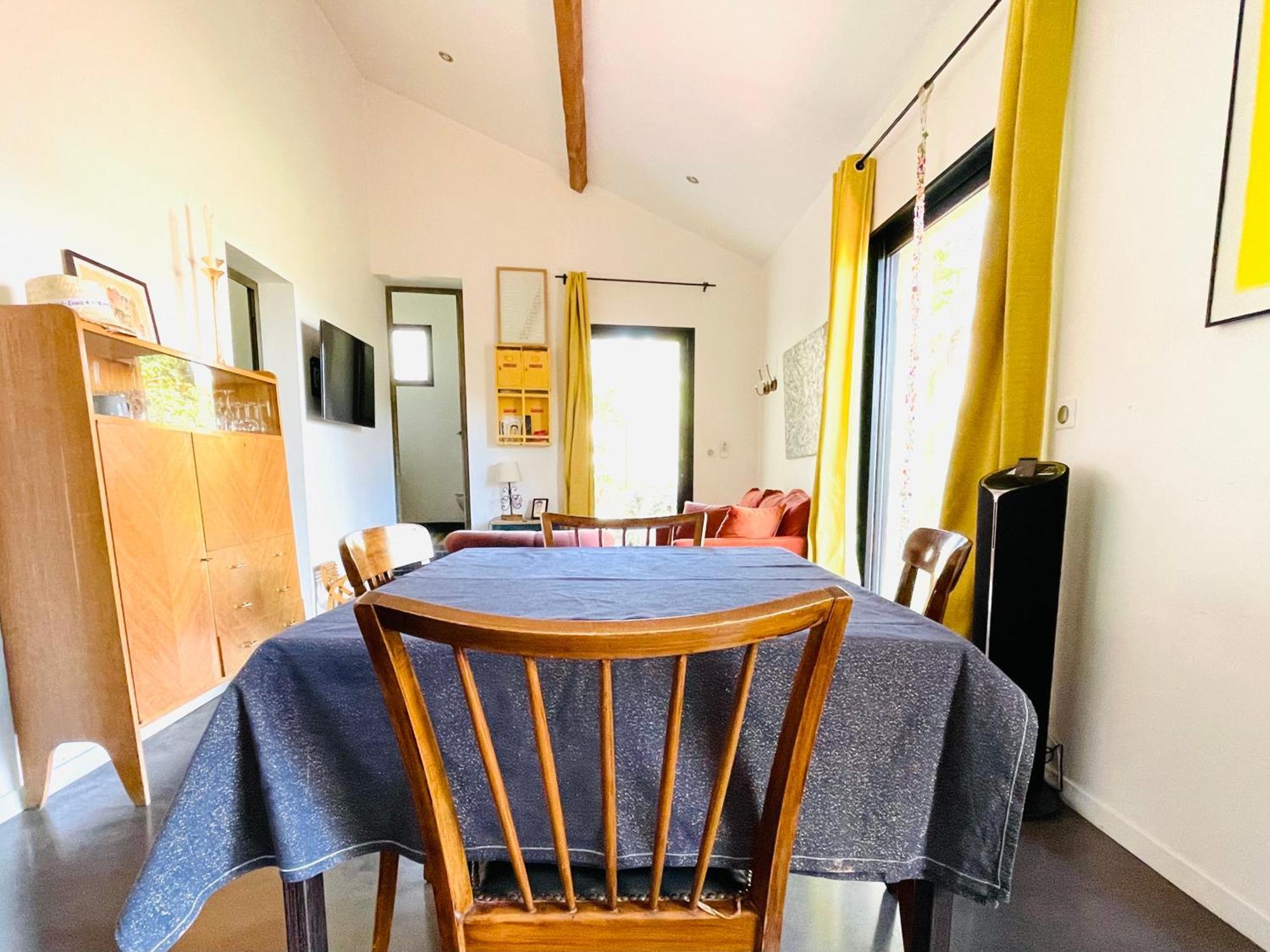 Maison, Centre Ville, Terrasse, Parking, Calme Sete